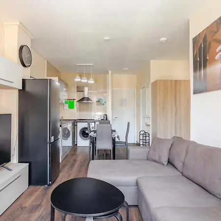 Apartmán Con Piscina Cerca De Playa De Fenals *